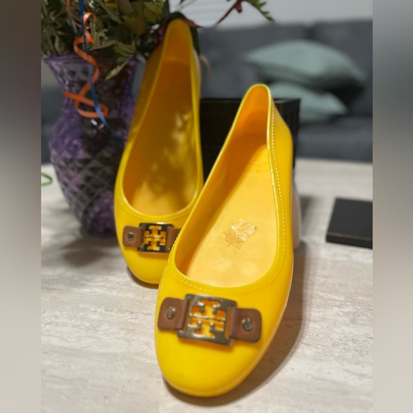 Tory Burch Shoes - Tory Burch- Woman's Size 9